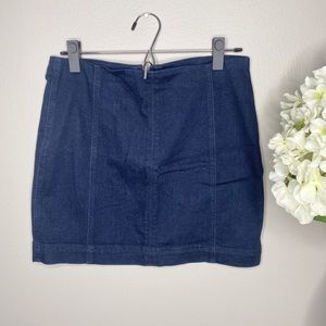 🌷 3/$20! ~ Tinseltown denim mini skirt